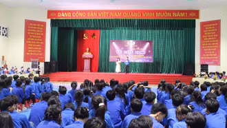 Giao lưu văn nghệ nhân ngày truyền thống Hội Liên hiệp Thanh niên Việt Nam