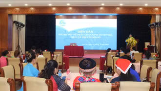 Sôi nổi diễn đàn “Hỗ trợ phụ nữ phát triển kinh tế tập thể, tiếp cận chuyển đổi số”