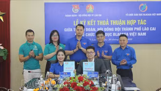 Thành đoàn Lào Cai ký kết hợp tác với tổ chức giáo dục Blacasa Việt Nam