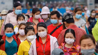 Hoãn thương lượng tăng lương tối thiểu đến cuối năm