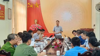 UBND thành phố Lào Cai đối thoại với 4 hộ thuộc Dự án San gạt mặt bằng hai bên đường D1