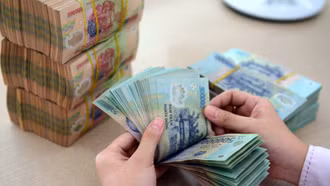 Lãi suất ngân hàng đồng loạt tăng mạnh