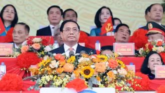 Phát huy tinh thần Điện Biên Phủ bất diệt, vượt qua những thách thức, viết tiếp những bản hùng ca chiến thắng