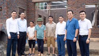 Phó Bí thư Tỉnh ủy Hoàng Giang thăm và làm việc tại xã Lùng Khấu Nhin