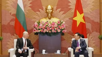 Chủ tịch Quốc hội Bulgaria kết thúc tốt đẹp chuyến thăm chính thức Việt Nam