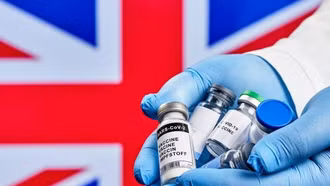 Các nhà khoa học Anh chuẩn bị vaccine cho 'căn bệnh X' bí ẩn