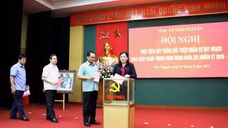 Quy hoạch cán bộ: Phải tiến hành sâu sắc, kỹ lưỡng và chặt chẽ