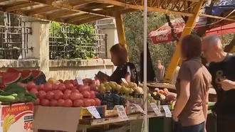 Kinh tế thế giới tăng trưởng chậm lại ở hầu hết các khu vực