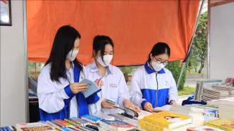 Ngăn chặn âm mưu dùng sách, báo xấu độc để chuyển hóa tư tưởng lệch lạc