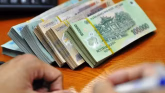 Người mua nhà, mua xe được vay ngân hàng này trả nợ cho ngân hàng khác