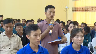 Thường trực Huyện ủy Bắc Hà đối thoại với người dân xã Thải Giàng Phố