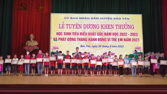 Các địa phương khen thưởng học sinh tiêu biểu và phát động Tháng hành động vì trẻ em