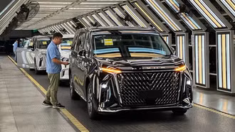 Trung Quốc vượt Nhật, trở thành nước xuất khẩu xe hơi nhiều nhất thế giới