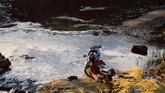 "Bên trong vỏ kén vàng" gợi nhớ nhiều tên tuổi lớn của điện ảnh châu Á