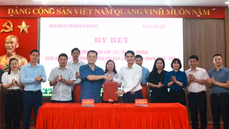 Báo Lào Cai và Huyện ủy Mường Khương ký kết chương trình hợp tác truyền thông