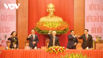 Tổng Bí thư Nguyễn Phú Trọng chúc Tết lãnh đạo, nguyên lãnh đạo Đảng, Nhà nước