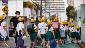 Nhật Bản tăng ngân sách chăm sóc trẻ em