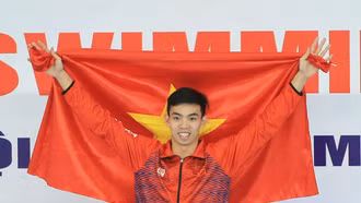 SEA Games 32: Kình ngư Huy Hoàng được chọn là người cầm cờ của Đoàn Thể thao Việt Nam