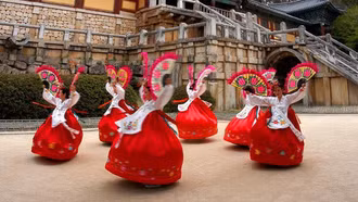 Hàn Quốc nới rộng, gia hạn thí điểm visa khách đoàn từ Việt Nam