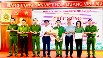 Biểu dương thành tích về đích cấp căn cước công dân của Công an thành phố Lào Cai