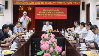 Thứ trưởng Bộ Thông tin và Truyền thông làm việc với Sở Thông tin và Truyền thông tỉnh Lào Cai