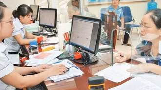 Lao động hợp đồng cơ quan hành chính có được phụ cấp công vụ?