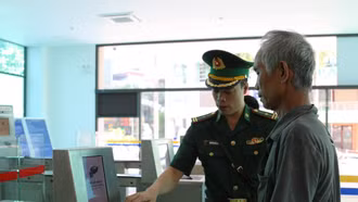 Đẩy mạnh ứng dụng công nghệ tạo thuận lợi cho hoạt động xuất, nhập cảnh