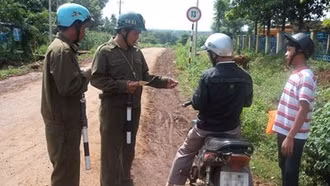 Công an xã được dừng xe, xử phạt vi phạm giao thông trong trường hợp nào?