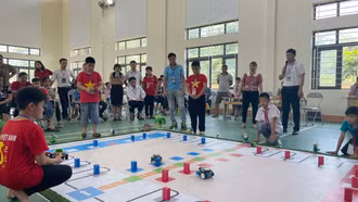 Văn Bàn: Gần 400 giáo viên, học sinh tham gia Ngày hội Chuyển đổi số - giáo dục stem