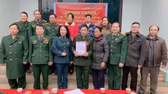 Bàn giao nhà “Nghĩa tình đồng đội” tại xã Bảo Hà