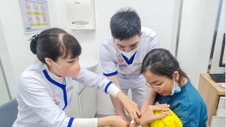 Triển khai nhiều biện pháp để bảo đảm cung ứng vaccine