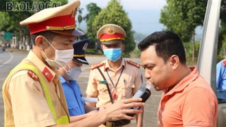 Cao điểm bảo đảm trật tự, an toàn giao thông tết Dương lịch, tết Nguyên đán Giáp Thìn và lễ hội Xuân 2024