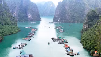 Làng chài Cửa Vạn lọt top 17 ngôi làng cổ tích đẹp như tranh