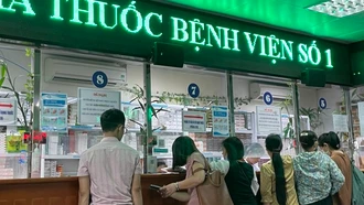 Đề xuất hoàn tiền cho người bệnh khi phải tự mua thuốc, vật tư