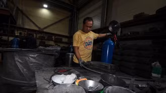 Hơn 50% lao động nước ngoài tại Hàn Quốc có thu nhập đến 2.200 USD mỗi tháng