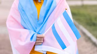 Thụy Điển thông qua luật hạ độ tuổi chuyển đổi giới tính hợp pháp xuống 16 trong tranh cãi