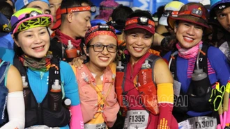 1000 vận động viên cự ly 100 km xuất phát Giải chạy Marathon vượt núi - VMM Sa Pa