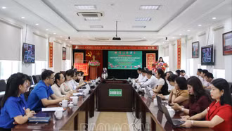 Phát động tháng cao điểm “Gửi tiền tiết kiệm, chung tay vì người nghèo”