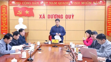 Chủ nhiệm Ủy ban Kiểm tra Tỉnh ủy Nguyễn Minh Toàn làm việc tại xã Dương Quỳ