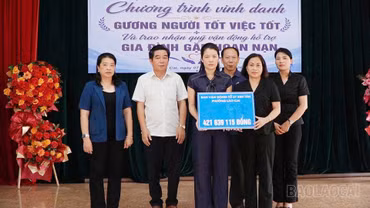 Hơn 420 triệu đồng hỗ trợ gia đình bị hỏa hoạn, vinh danh 03 cá nhân dũng cảm cứu người