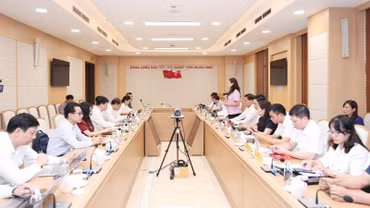 Phó Bí thư Tỉnh ủy Giàng Thị Dung làm việc với Đoàn khảo sát của Ban Tuyên giáo và Dân vận Trung ương