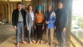 Phường Cầu Thia trao 262 triệu đồng hỗ trợ các hộ dân bị thiệt hại do thiên tai