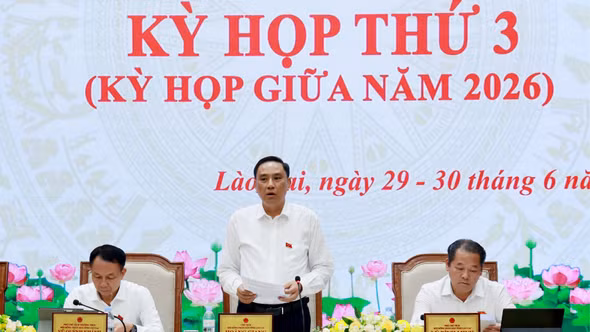 Phiên thảo luận tại Kỳ họp thứ 3, HĐND tỉnh khóa XVII: Tháo gỡ điểm nghẽn để tạo động lực tăng trưởng 