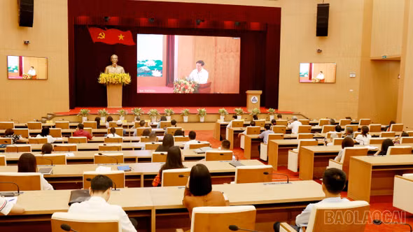 Lào Cai: Nhà báo, văn nghệ sĩ, trí thức học tập, quán triệt Nghị quyết Đại hội XIV của Đảng