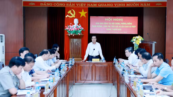 Phó Bí thư Thường trực Tỉnh ủy Hoàng Giang: Lấy phòng ngừa là chính trong phòng, chống tham nhũng, lãng phí, tiêu cực