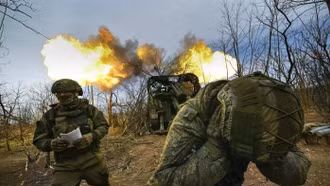 Nga phải tái sử dụng xe tăng 'đồ cổ' ở Ukraine?