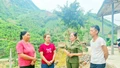 [Ảnh] Những nữ an ninh cơ sở giữ bình yên thôn, bản