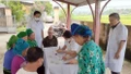 Gần 500 người dân được khám sàng lọc phát hiện sớm bệnh nhân lao và các bệnh phổi tại cơ sở