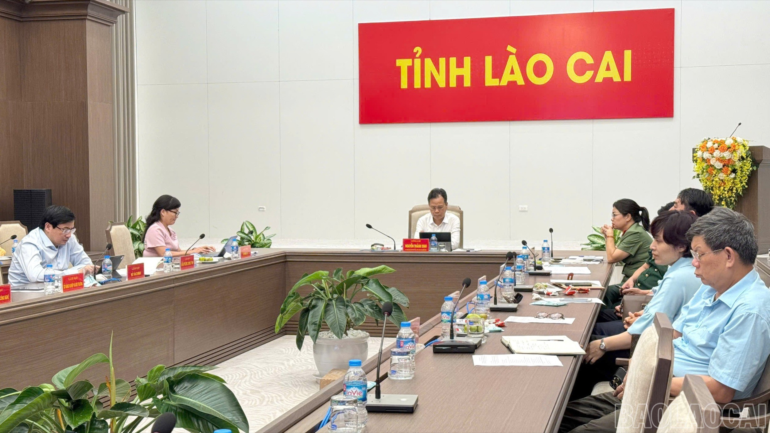 Đồng chí Nguyễn Thành Sinh , Phó Chủ tịch UBND tỉnh chủ trì Hội nghị tại điểm cầu tỉnh Lào Cai baolaocai-br_pct-nguyen-thanh-sinh-chu-tri-tai-diem-cau-yen-bai-6715.jpg