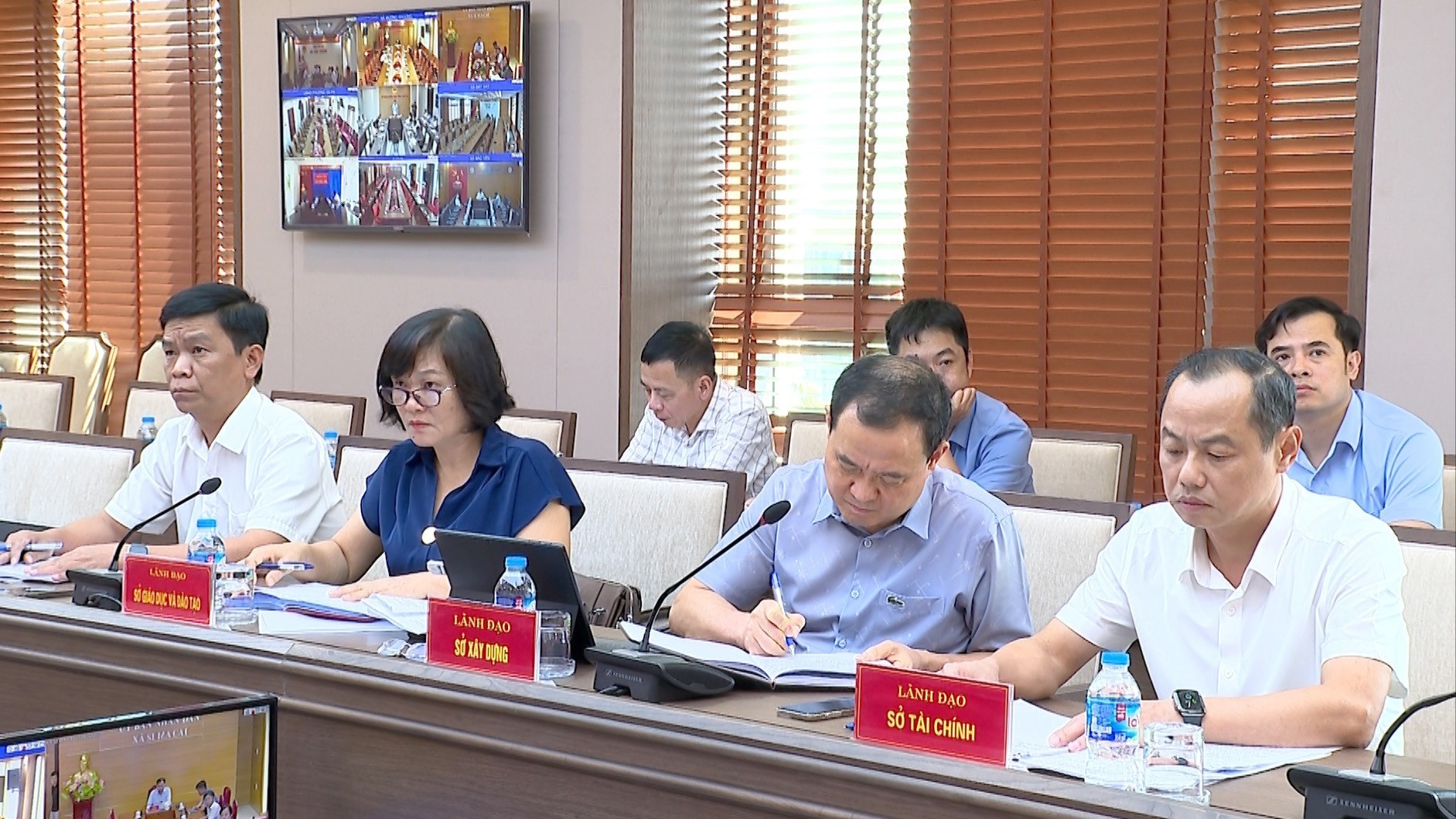 Đại biểu dự buổi làm việc. cac-dai-bieu-2-5554.jpg
